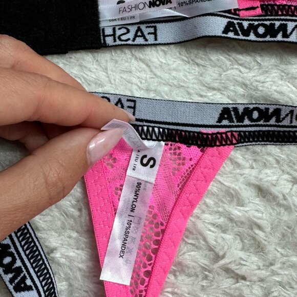 NWT Fashion Nova Romance Bra And Thong Set Lingerie Pink Fuschia New Small Lace - Picture 7 of 9